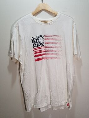 Coleman Men's Large Off White Patriotic Fishing Shirt Red & Blue American Flag